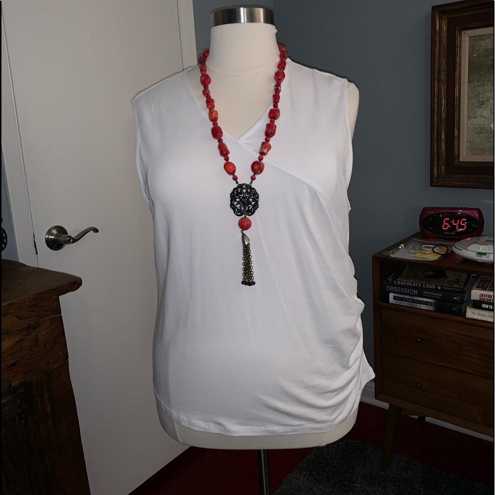 North Style White Tank XL